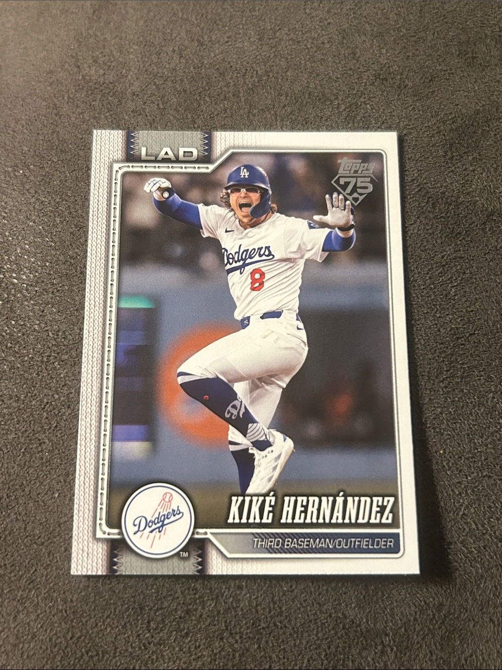 Topps LA Dodgers Kiké Hernández Baseball Trading Card